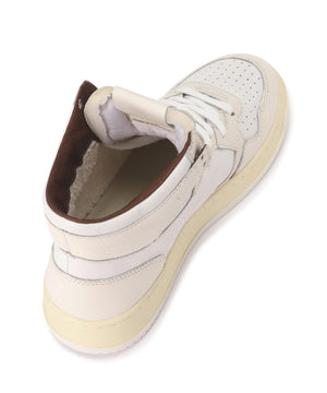 89936643-e3ee-5e2a-be47-5cd3f9c47d16_Image