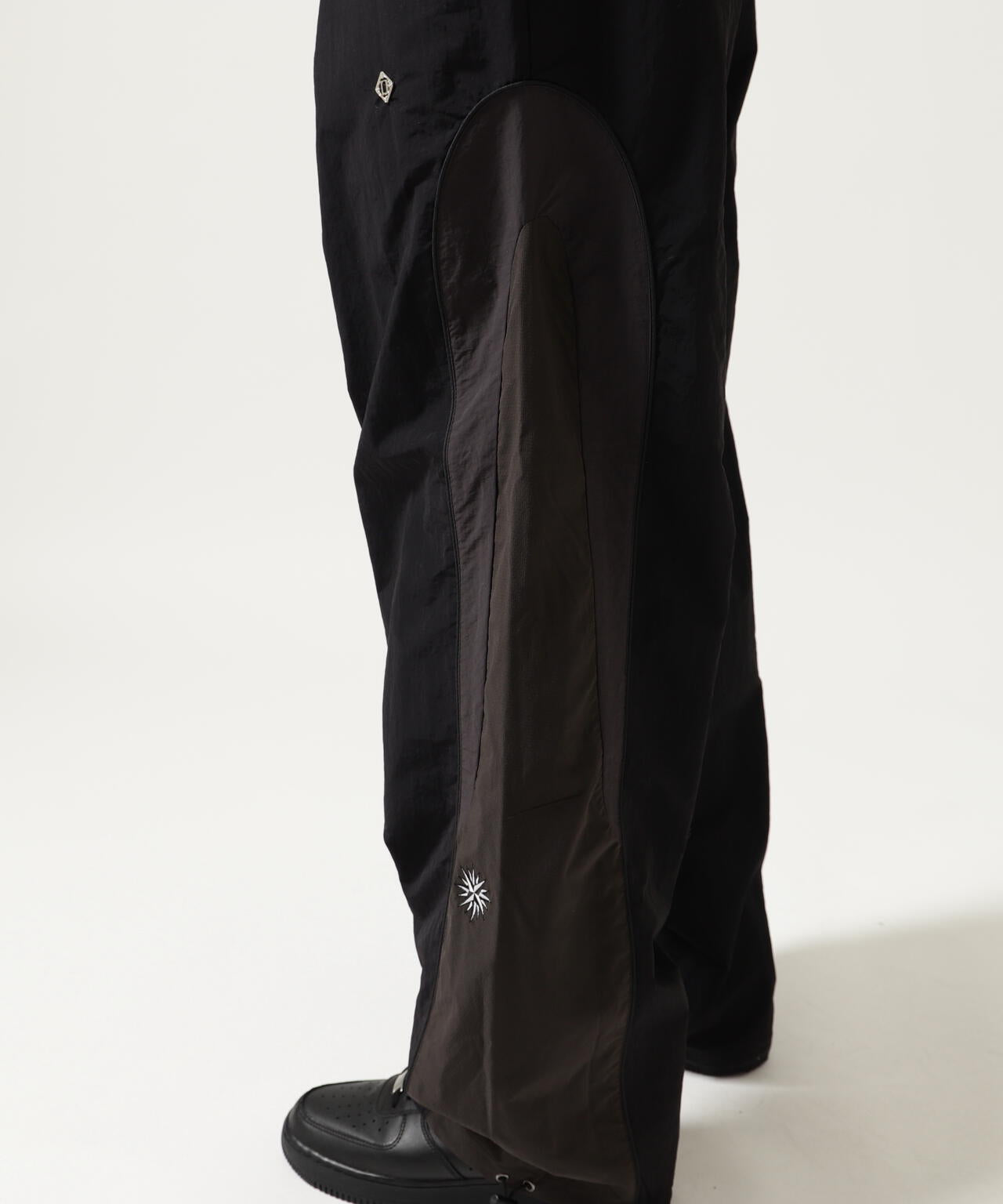 Children of the discordance / Second Edition / TRACK PANT | B'2nd