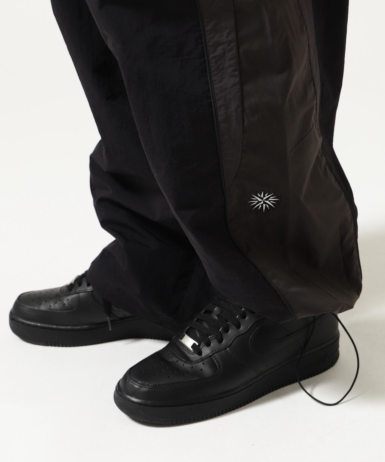 Children of the discordance / Second Edition / TRACK PANT | B'2nd