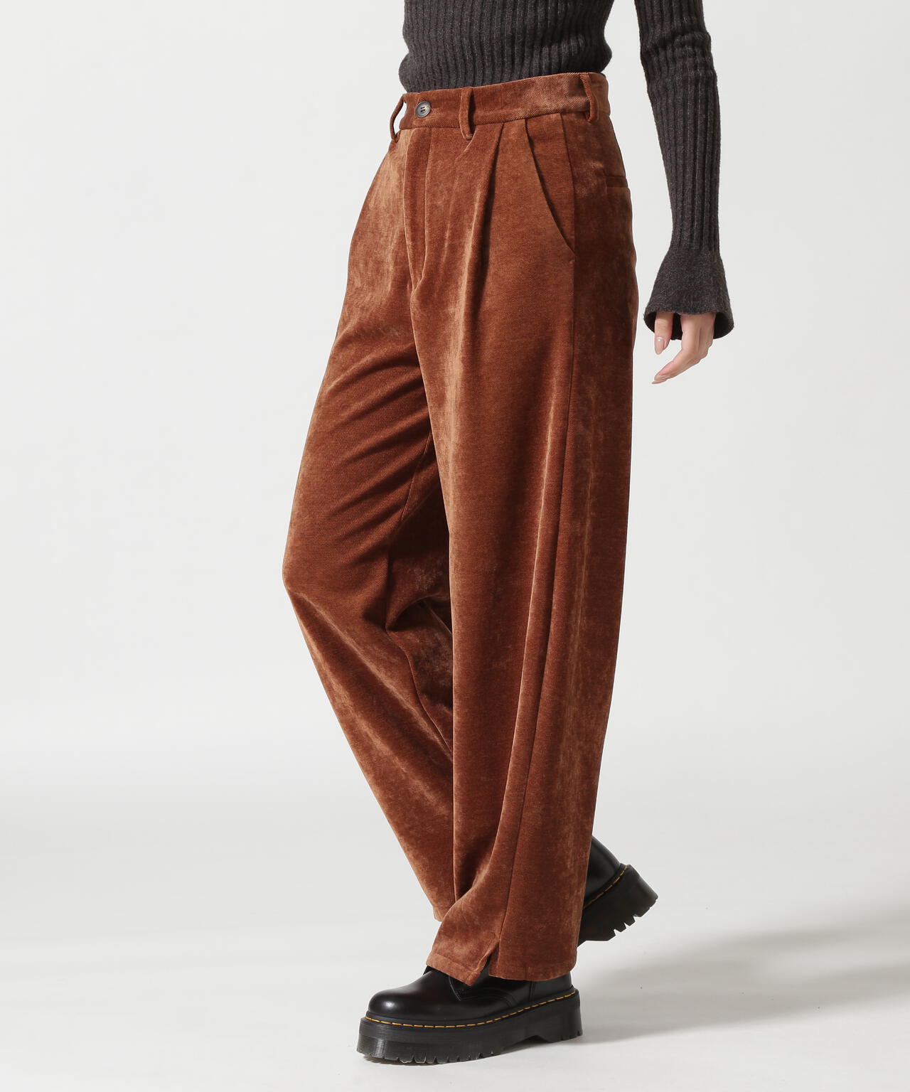 パンツ yenn YENN パンツ YENN(イエン) MOLE TWILL CURVED PANT レディース