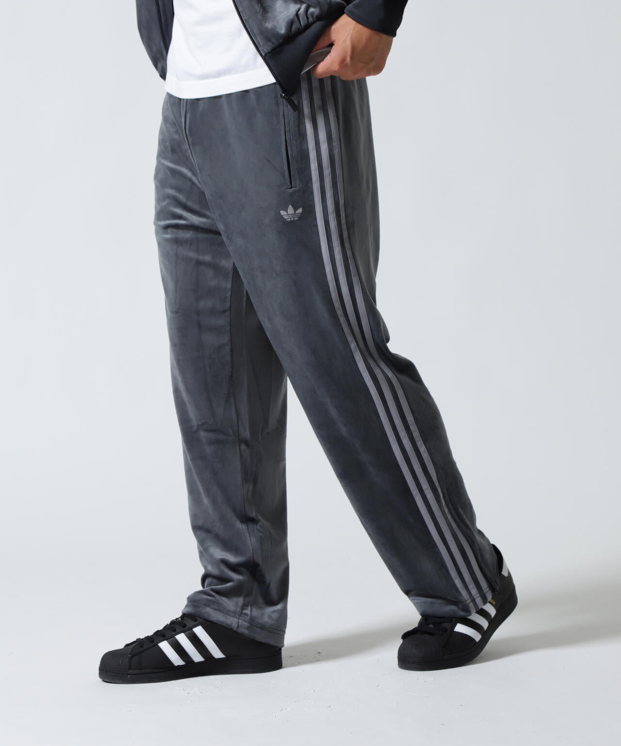 adidas(アディダス)VELOUR TRACK PANTFB TP ベロア トラックパンツ | B  