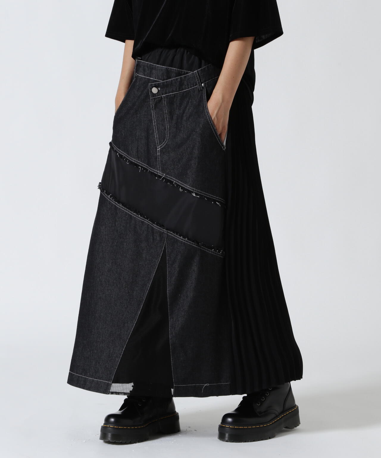 AULA AILA（アウラ アイラ）別注デニムコンビネーションプリーツ