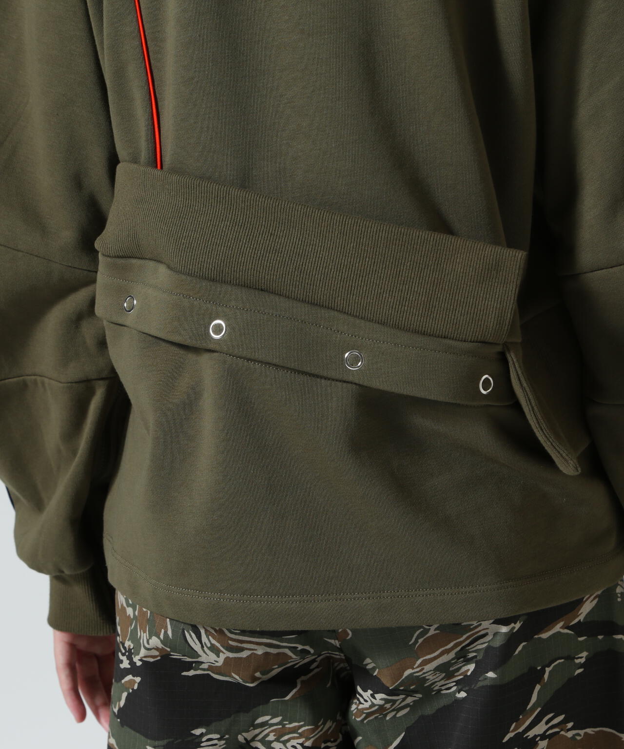 AULA AILA（アウラ アイラ）別注パイピングプルオーバー