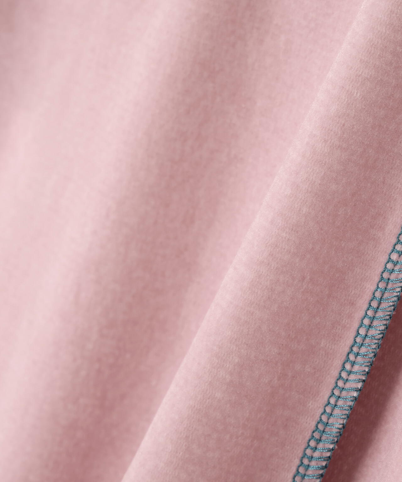 AULA AILA（アウラ アイラ）別注ハイネックベロアTOPS