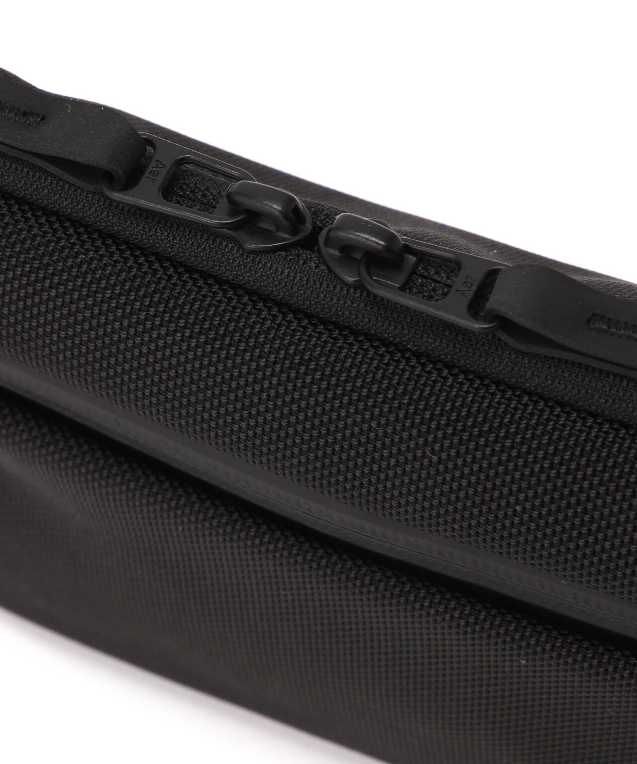 ビーセカンド（B’2nd）/Aer（エアー）Slim Pouch2 AER−21062 Aer（エアー）Slim Pouch2 AER-21062 | B'2nd（ビーセカンド