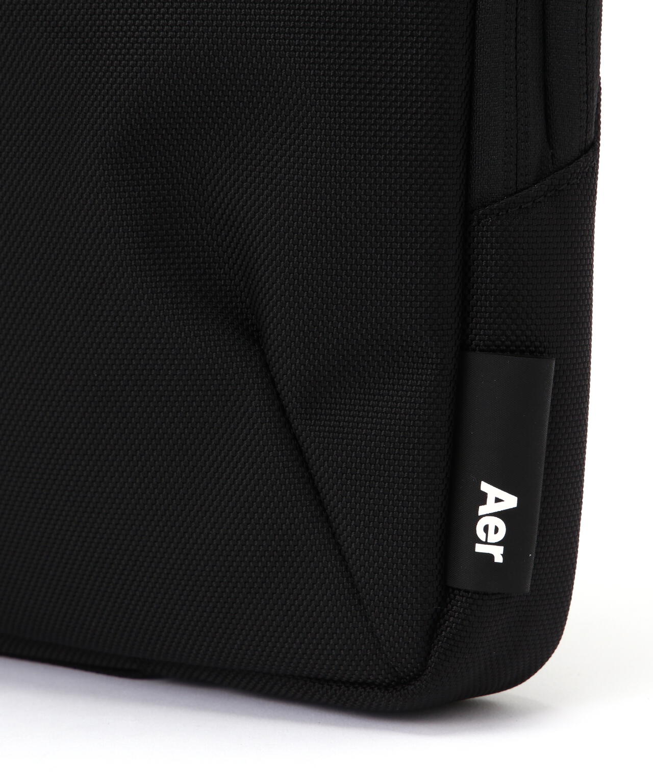 Aer（エアー）Tech Folio 16
