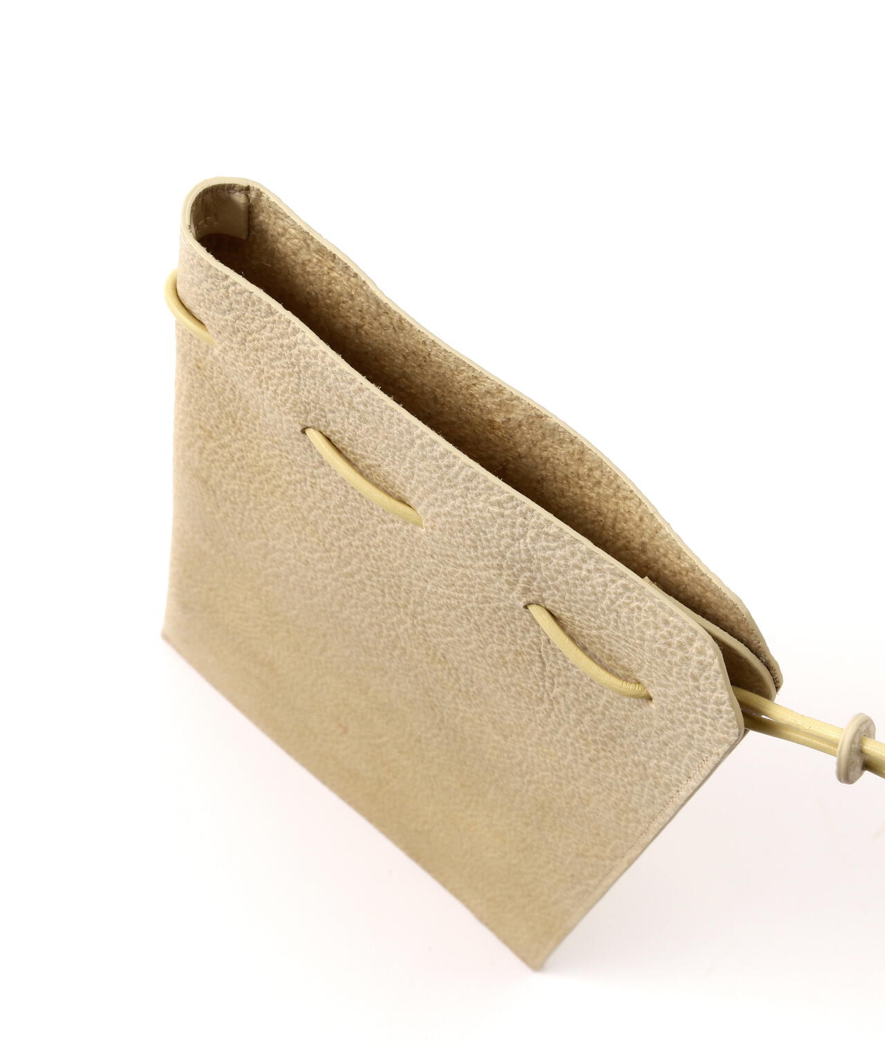 ITTI/イッチ/HERRIE KINCHAKU POUCH - PM / SHIRO