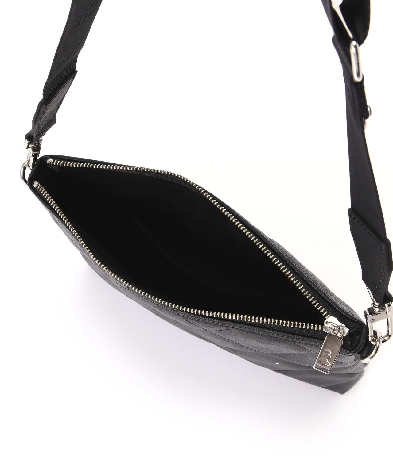 GENTIL BANDIT（ジャンティバンティ）キルティングクロスボディ