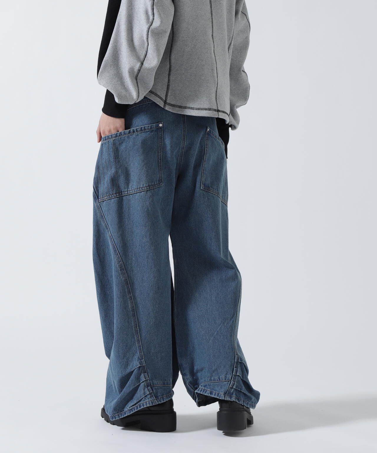 Knuth Marf（クヌースマーフ）tuck design denim pants | B 