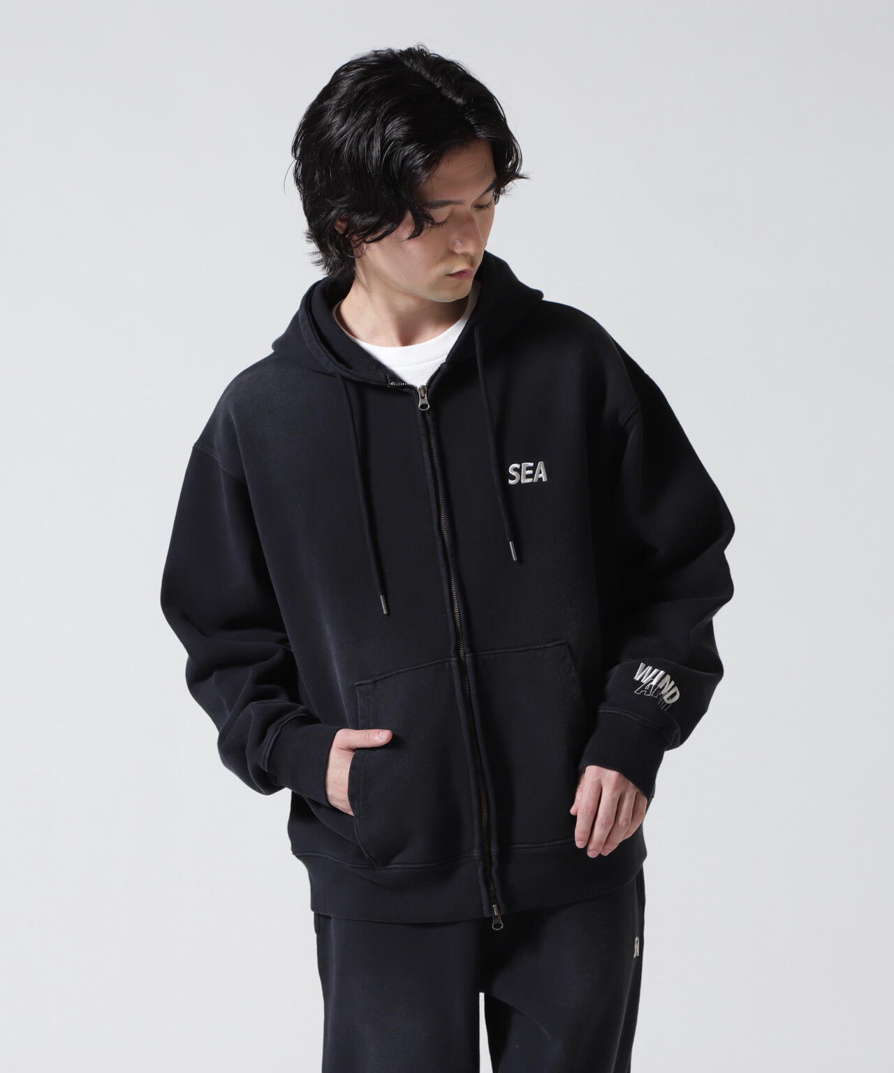 WIND AND SEA（ウィンダンシー）SULFUR DYEING LOGO ZIP SWEATSHIRT