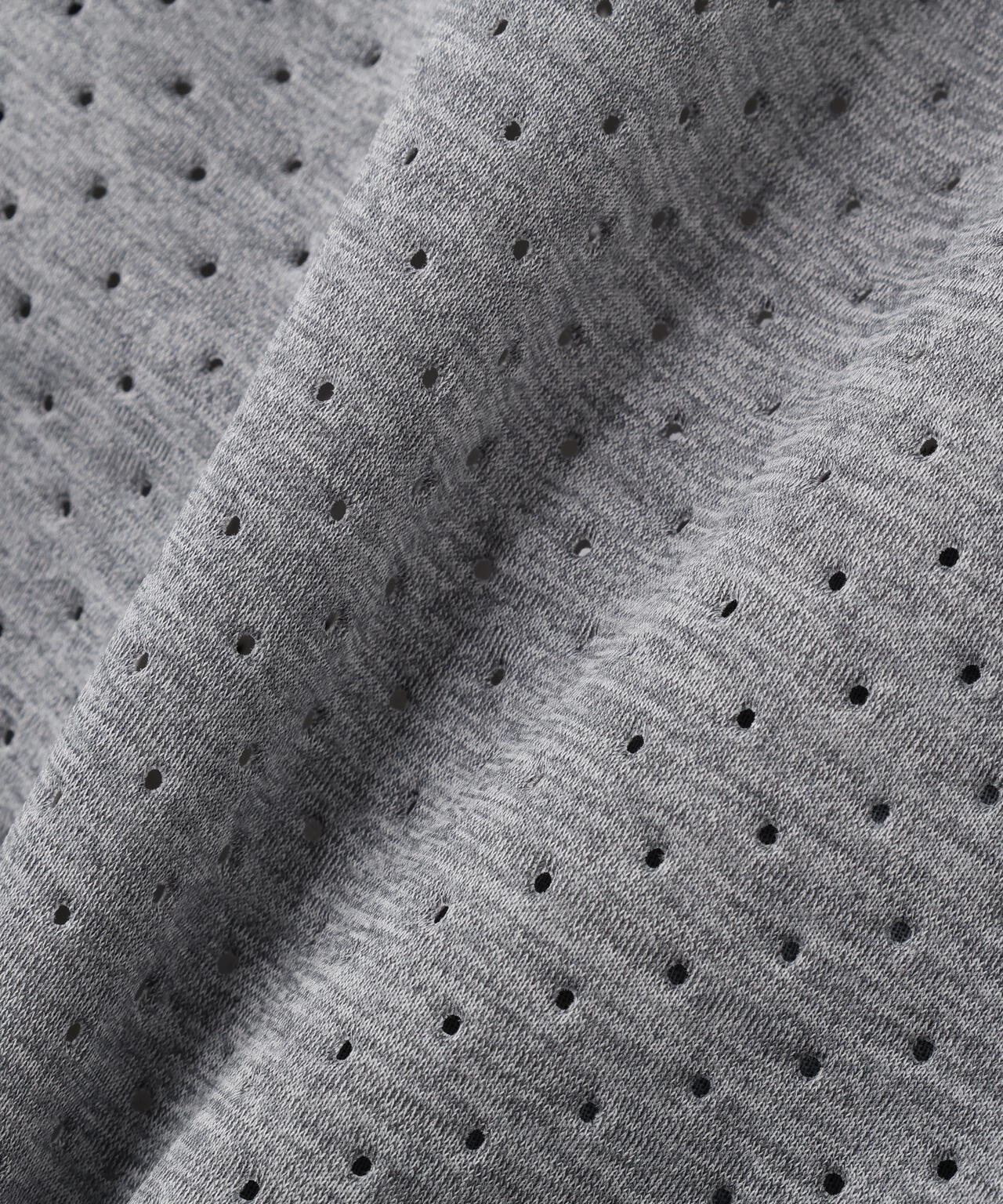 Robes & Confections（ローブス&コンフェクションズ）別注パンチングパーカー