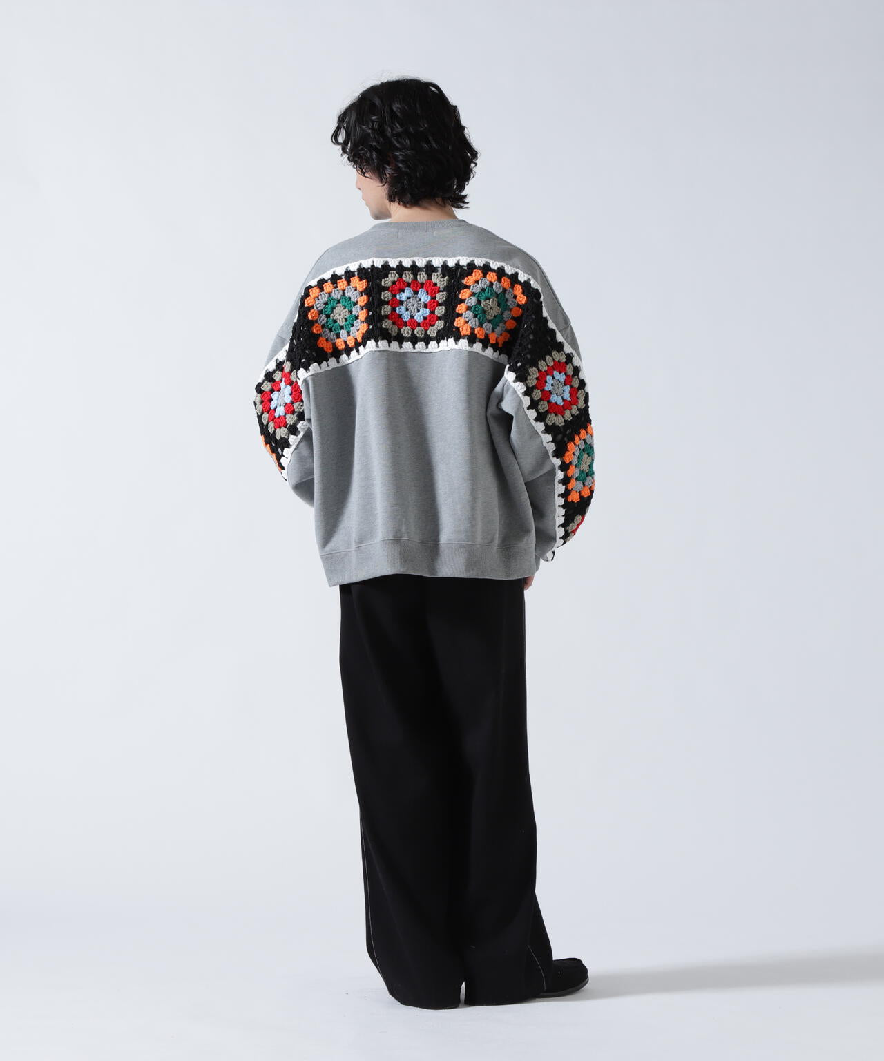 DISCOVERED(ディスカバード) 別注CROCHET SLEEVE SWEAT(UNISEX) | B