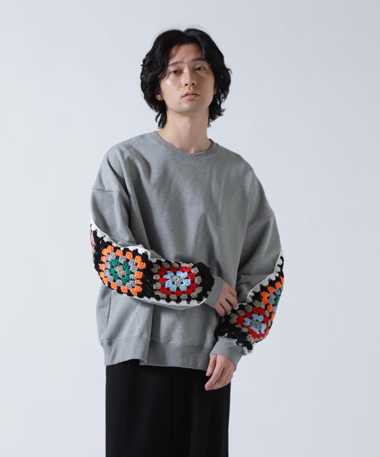 DISCOVERED(ディスカバード) 別注CROCHET SLEEVE SWEAT(UNISEX) | B