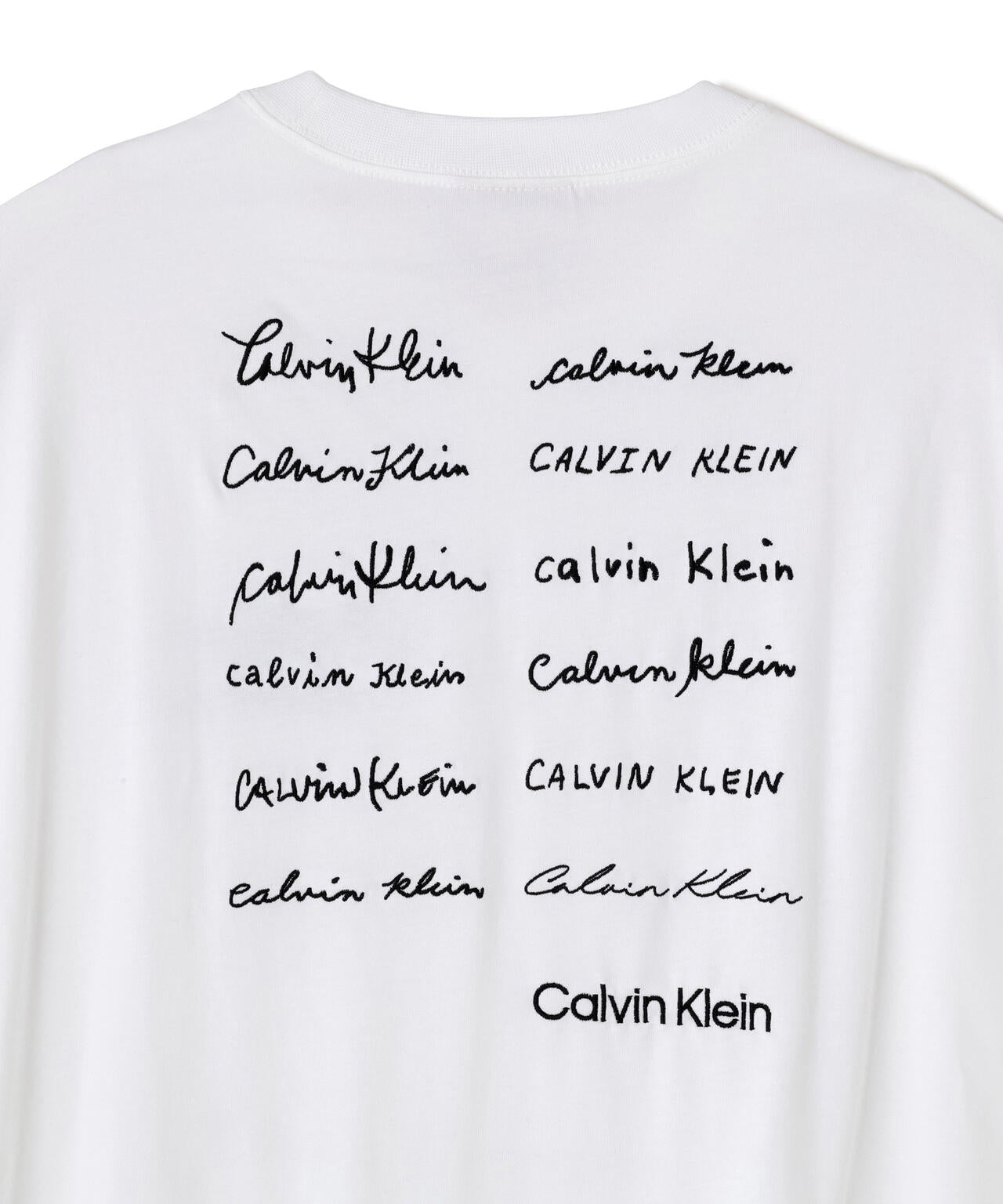 Calvin Klein (カルバンクライン）エンブロイダリーロゴフォント グラフィックTシャツ