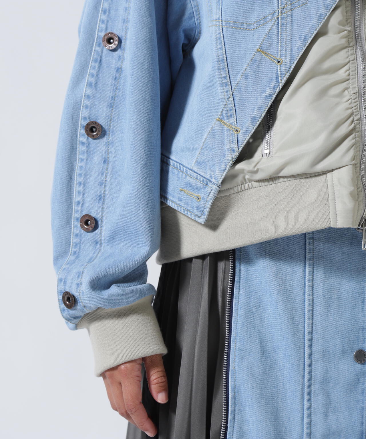 AVIREXｘAULA AILA（アヴィレックスｘアウラアイラ）デニムキリカエＧジャン