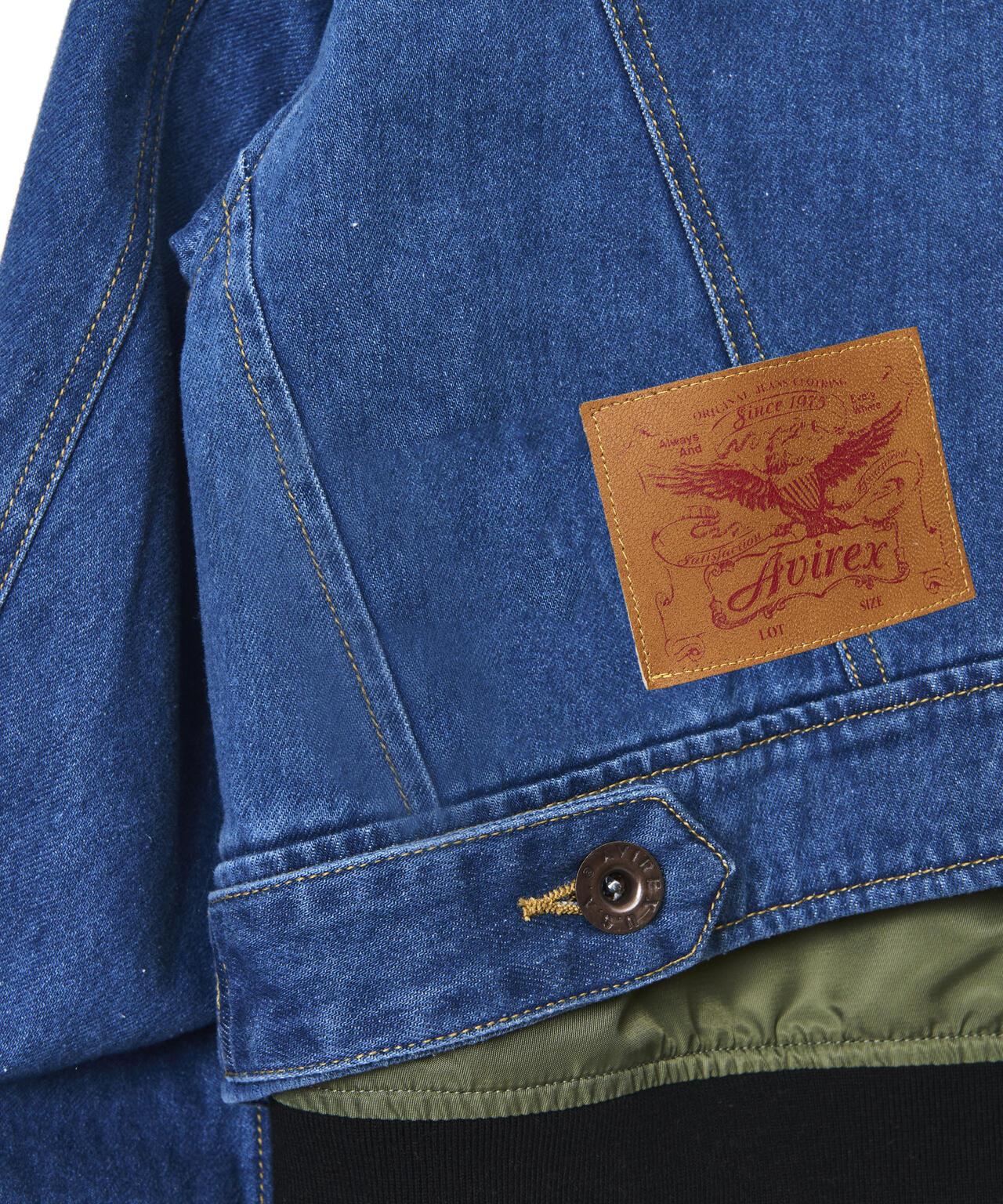 AVIREXｘAULA AILA（アヴィレックスｘアウラアイラ）デニムキリカエＧジャン