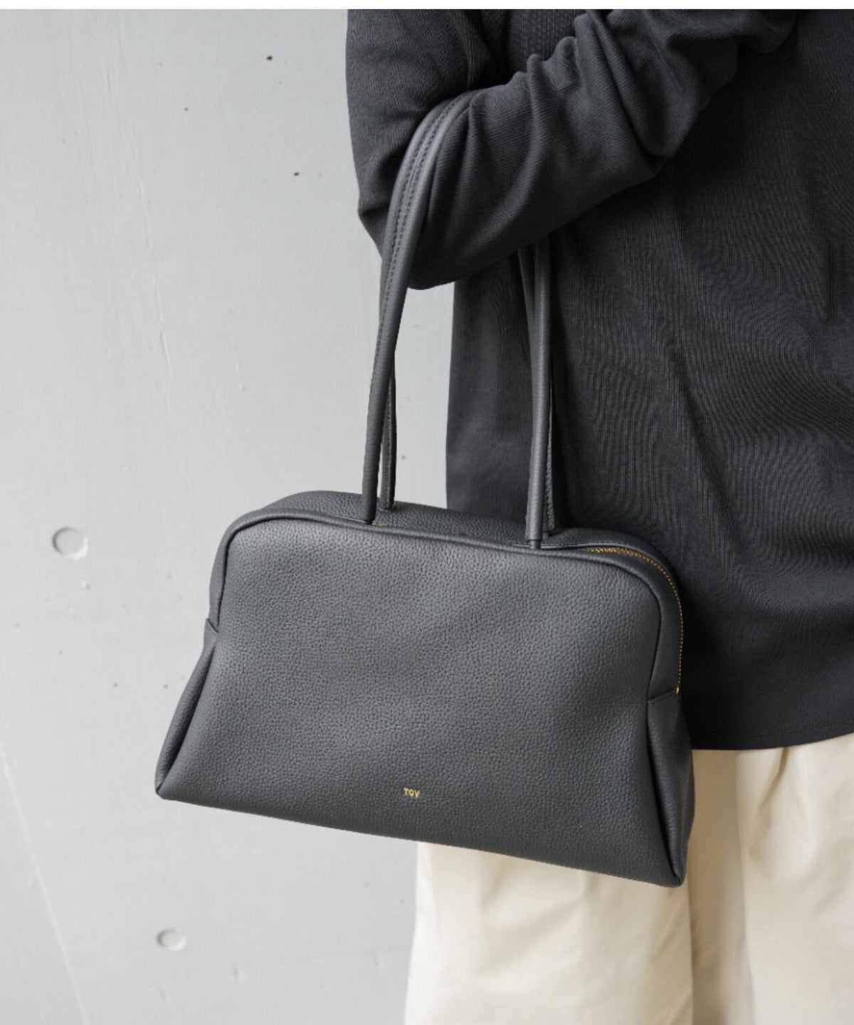TOV(トーヴ) PETAL OBLONG BAG M | B