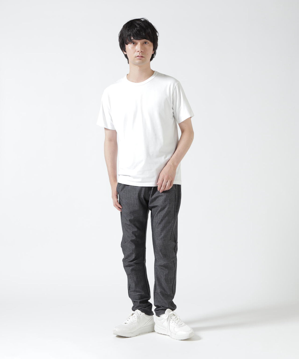 177cm B:81 W:72 H:88 着用サイズ：5
