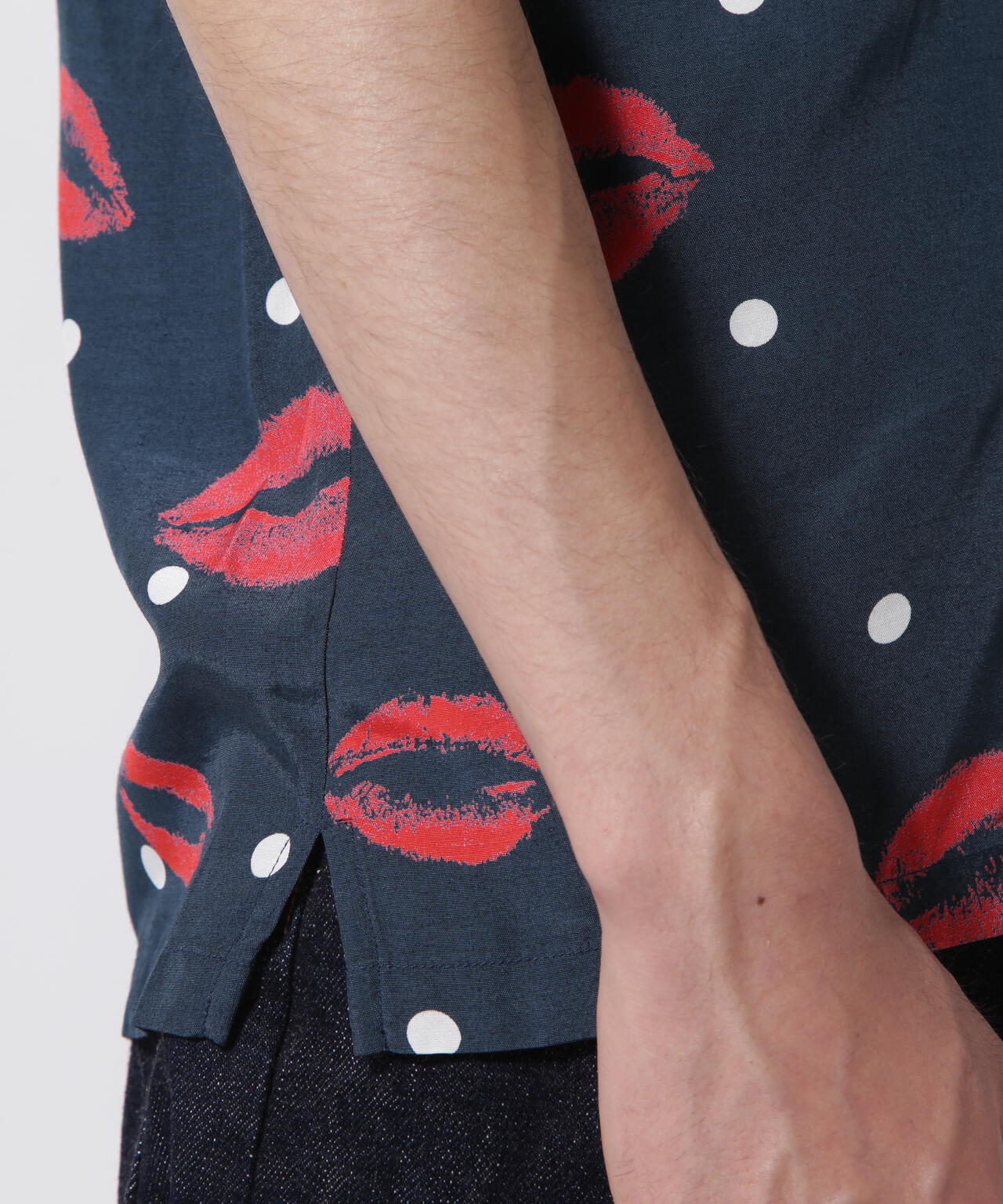 アロハブロッサムALOHABLOSSOM ハワイアンアロハシャツKISSキス Aloha Blossom/アロハ ブロッサム/KISS/キス/アロハシャツ