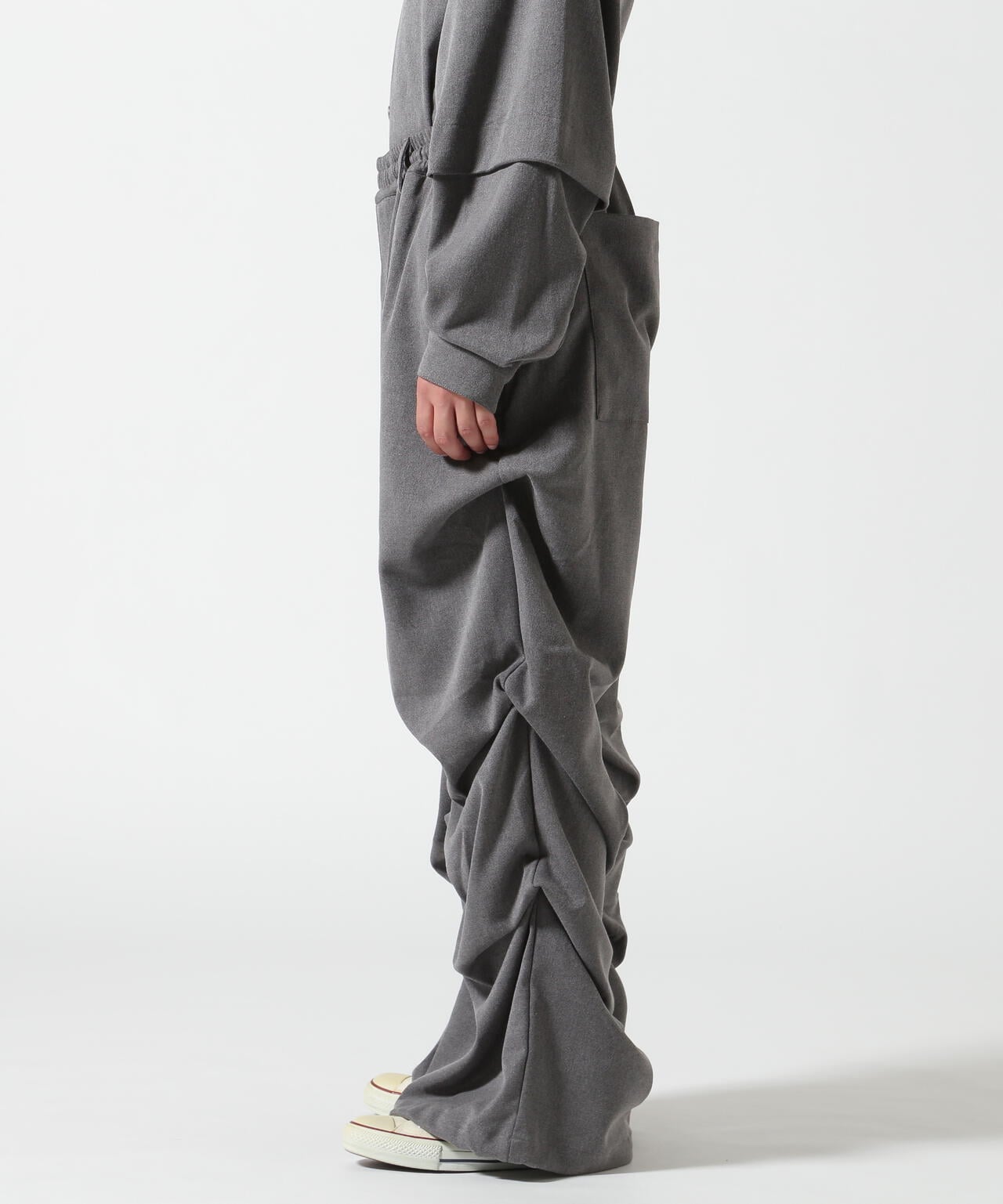 A.F ARTEFACT ワークパンツ ドローストリング付き値下げ中 A.F ARTEFACT/エーエフ・アーティファクト/Serge Tuck Wide Pants