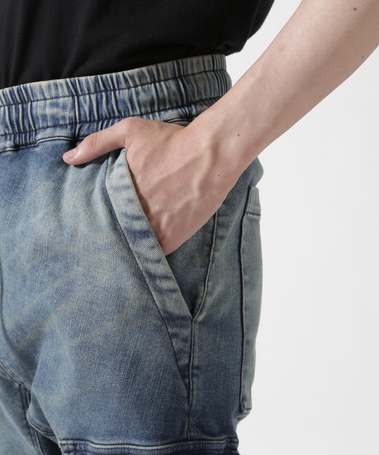 d2e1ce45-5ebf-56de-a799-b6b7242b28b2_Image