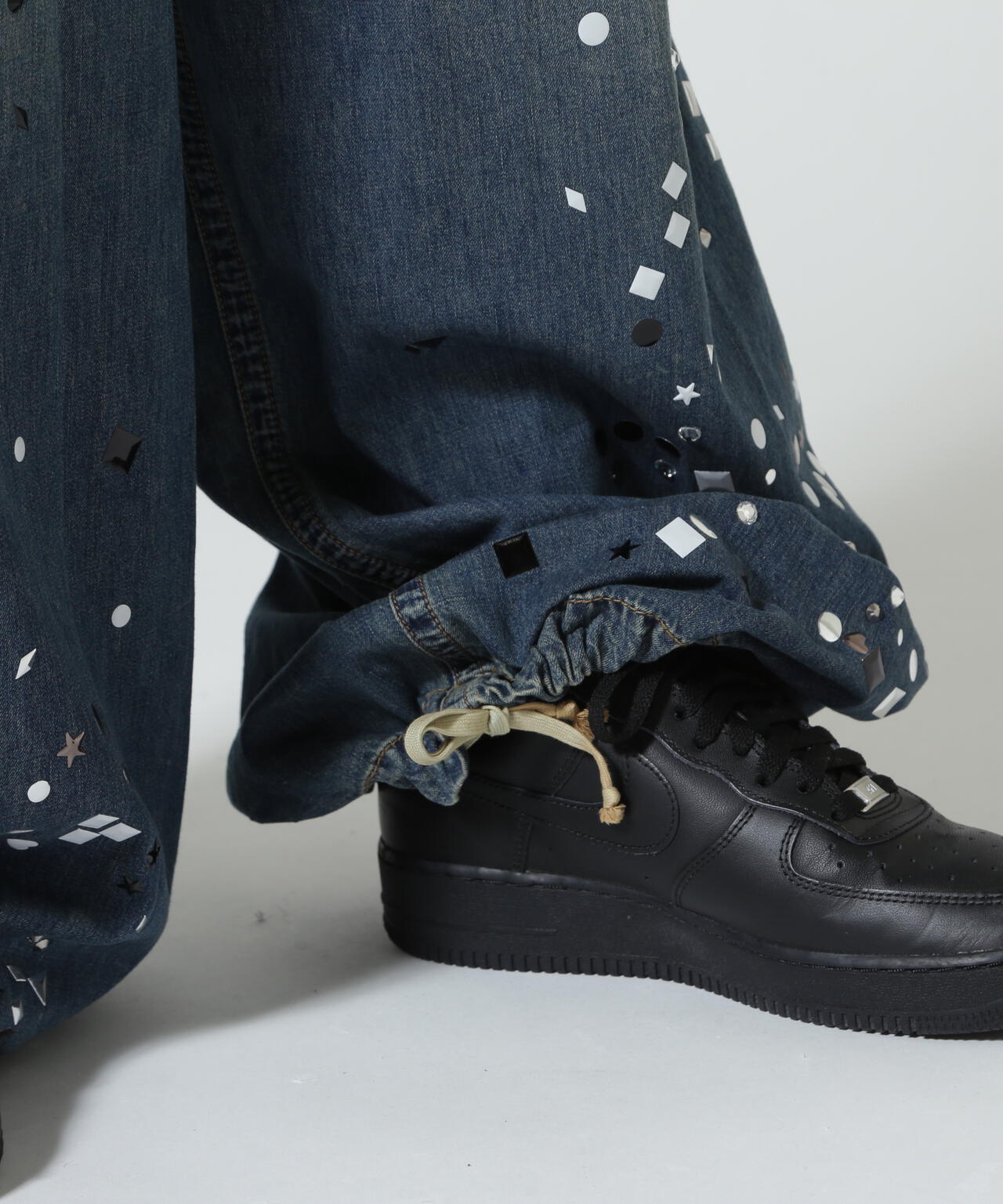 Maison MIHARAYASUHIRO/メゾン ミハラヤスヒロ/EMBELLISED JEANS