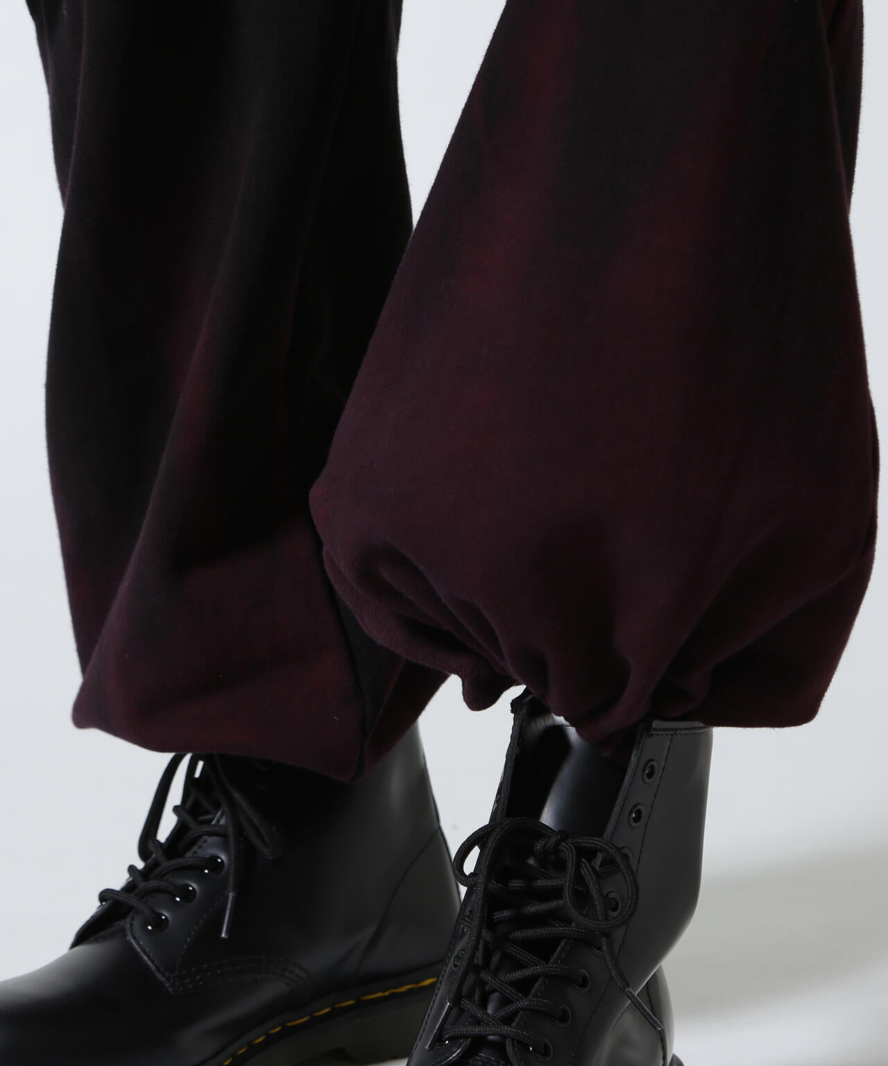 KMRii/ケムリ/White Flame Wide Sweat Pants