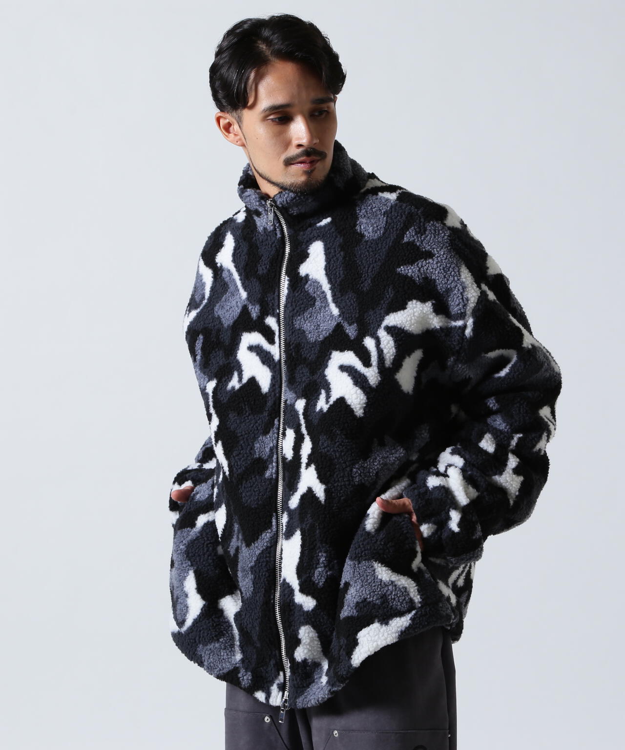 FR(13)NDS/フレンズ/Camo Boa blouson