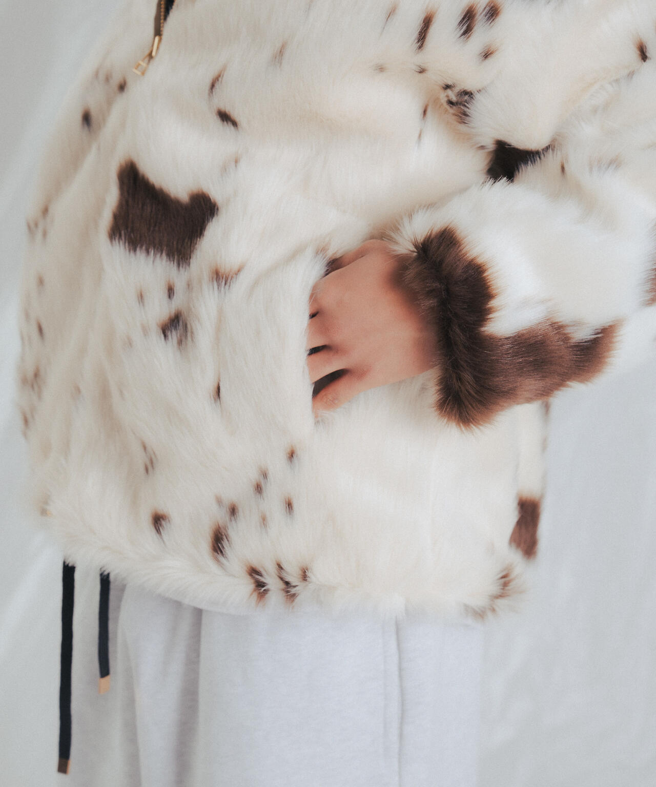FR(13)NDS/フレンズ/FAKE FUR HOOD BLOUSON