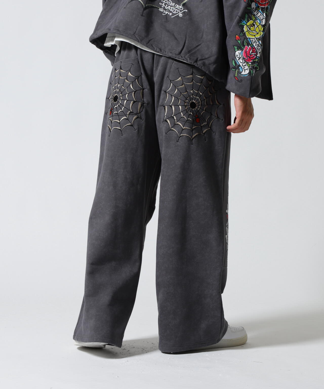 FR(13)NDS × Ed Hardy/フレンズ × エド・ハーディ/コラボ ダブルニースウェットパンツ