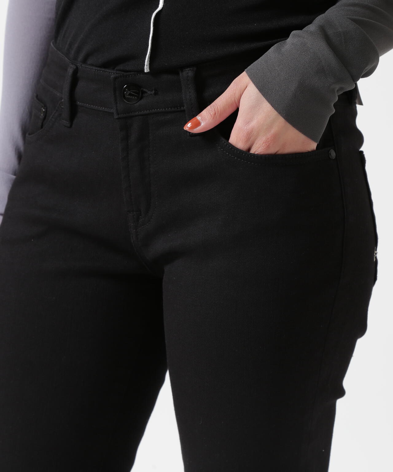 24e1e188-e15b-5fa9-b560-15c333f29567_Image