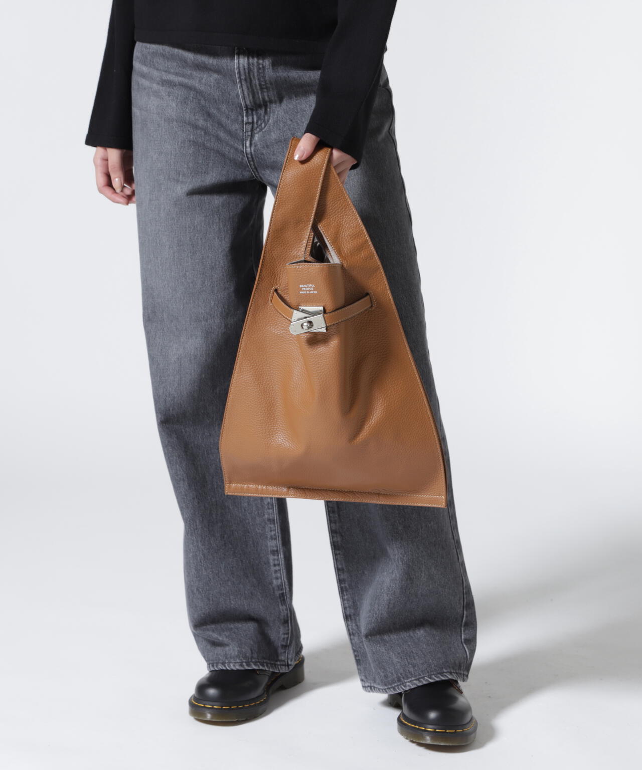 beautiful people/large market bag shrink leather | ROYAL FLASH