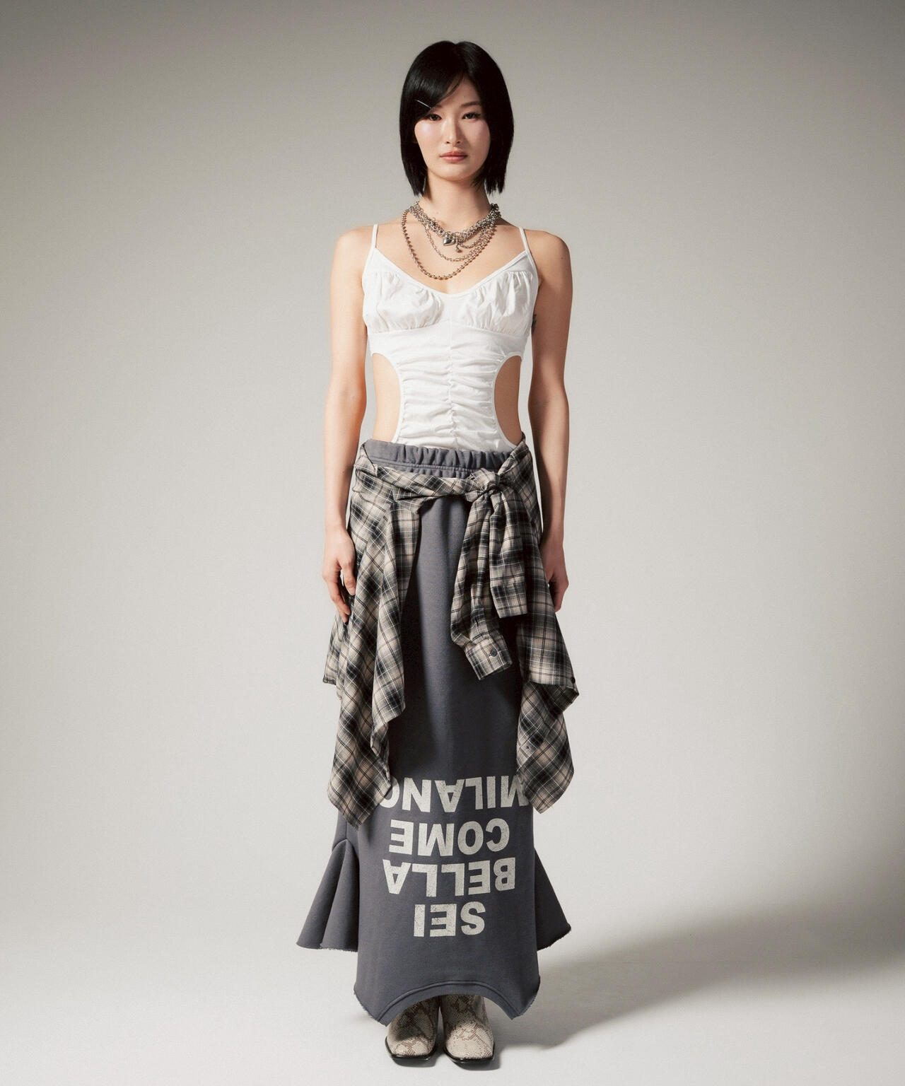 WMロゴスカート　aufgussスカート MITSUKI/ミツキ/ロゴ入りリメイク風スカート | ROYAL FLASH（ロイヤル