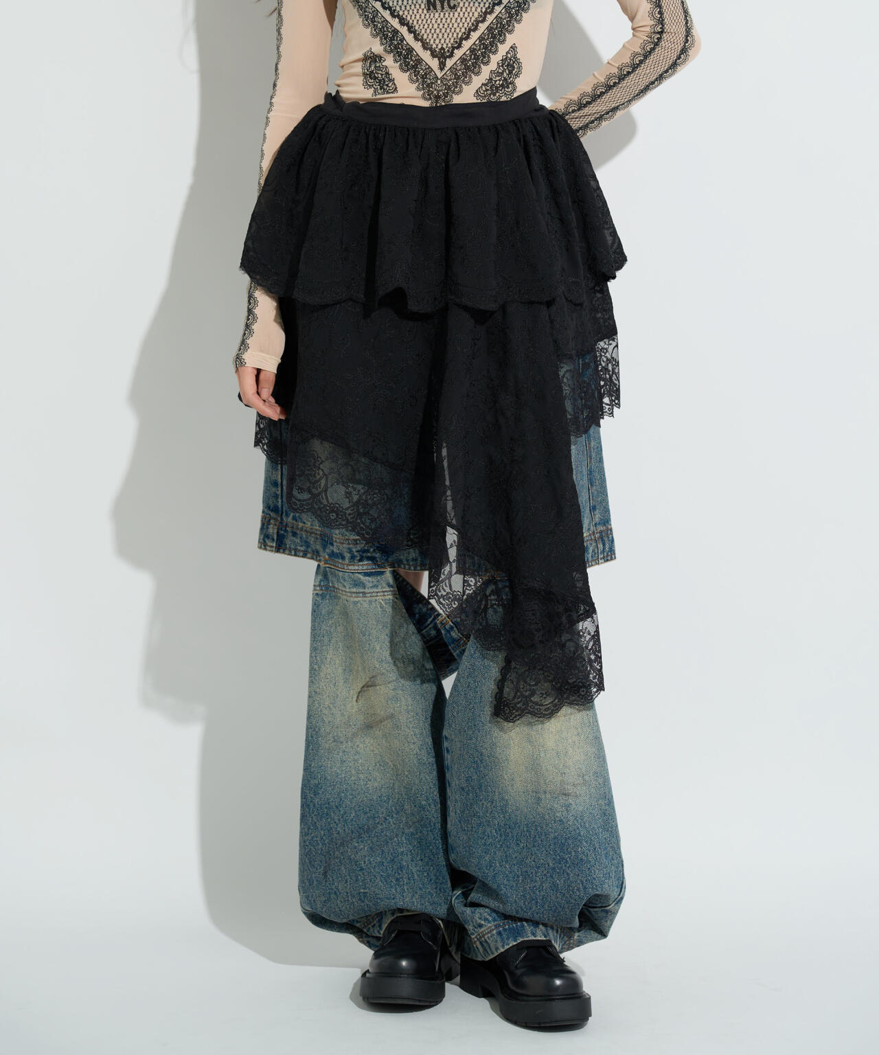 ANNA SUI NYC/アナ スイ エヌワイシー/アシメレーススカート