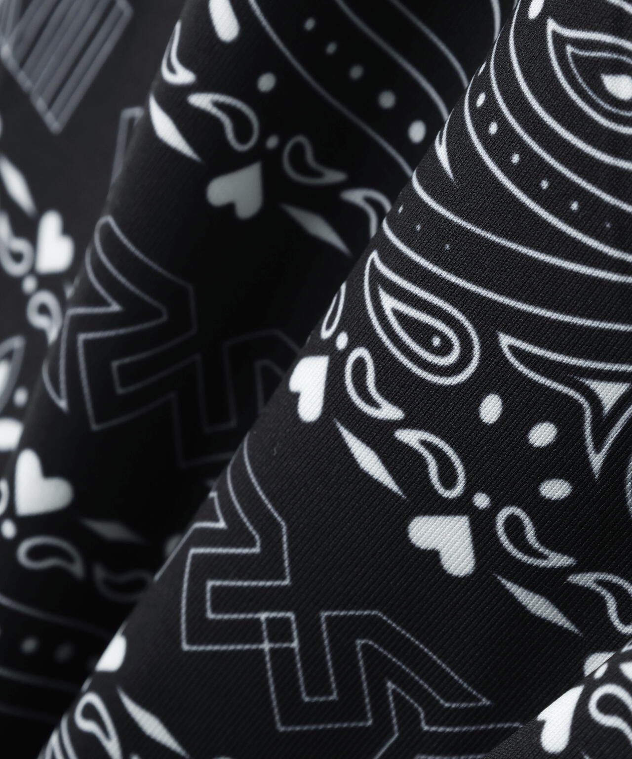 SY32 by SWEET YEARS /RASH GUARD GRAPHIC ZIP HD