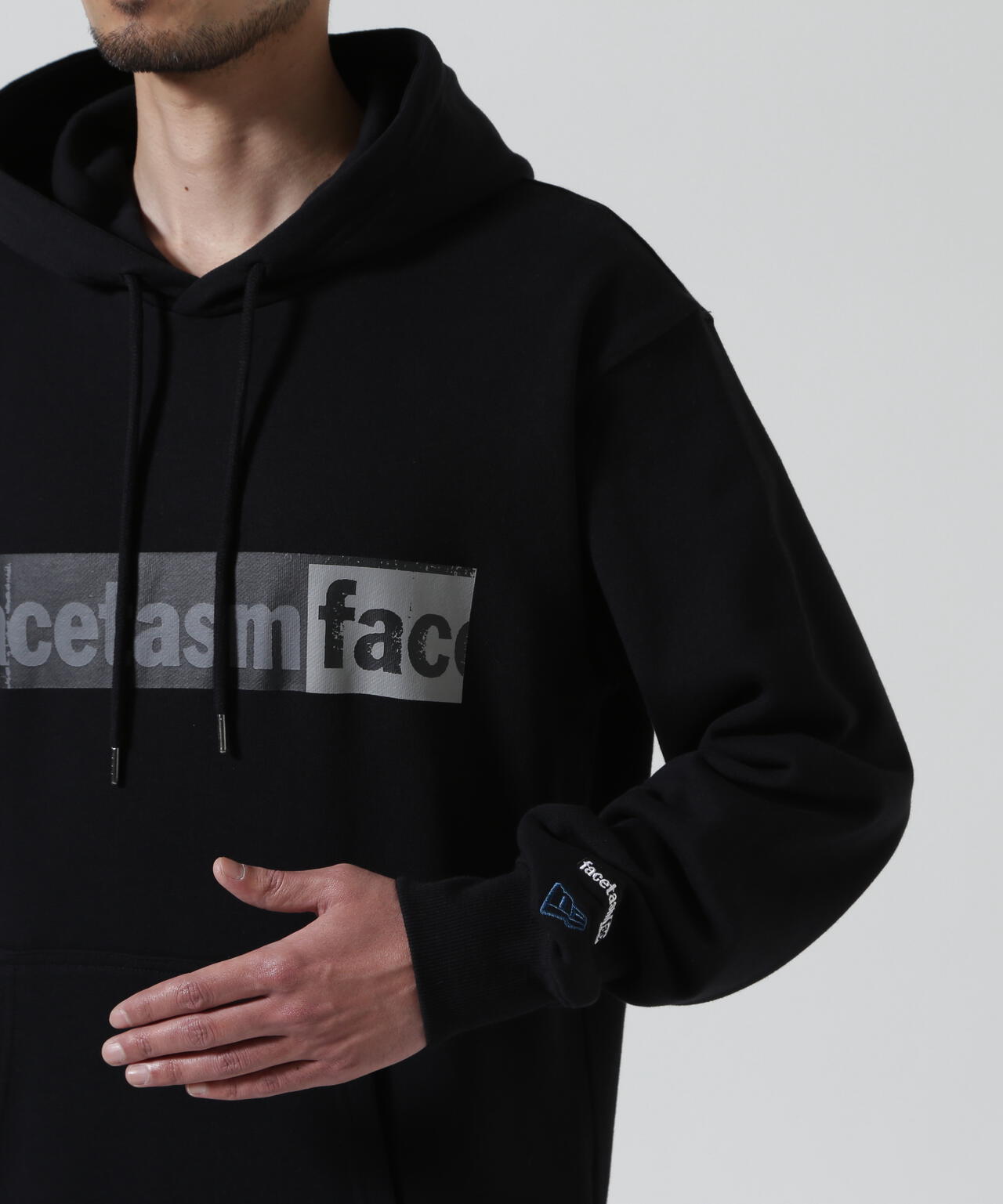 FACETASM/ファセッタズム/FACETASM×NEW ERA LOGO HOODIE | ROYAL FLASH
