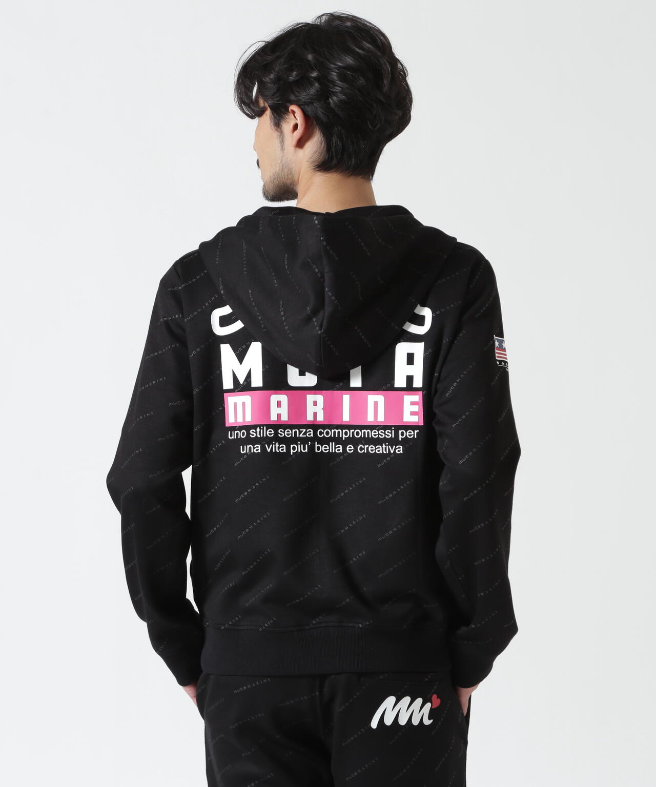 【新品】muta MARINE ナノチャージ 総柄フーディサイズ6 (XL相当) muta MARINE/ムータマリン/別注 総柄フーディ | ROYAL FLASH（ロイヤル