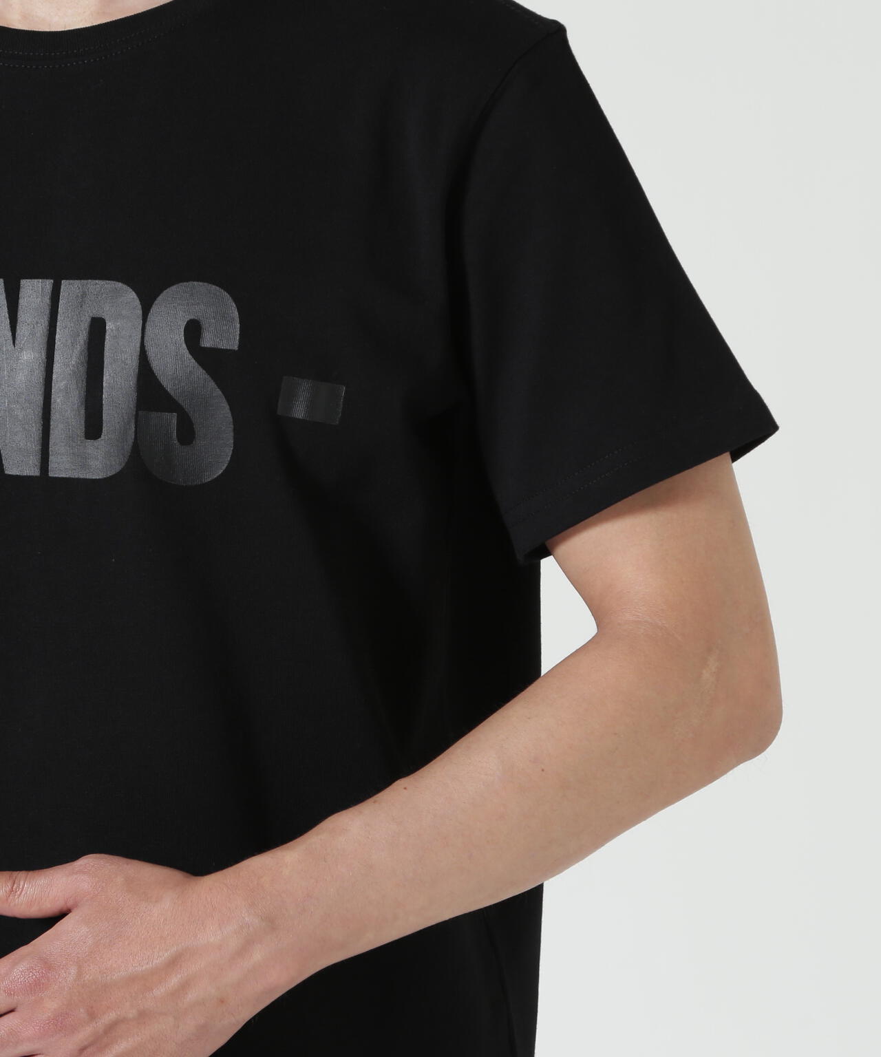 VLONE/ヴィーロン/CLASSIC LOGO-FRIENDS TEE | ROYAL FLASH（ロイヤル