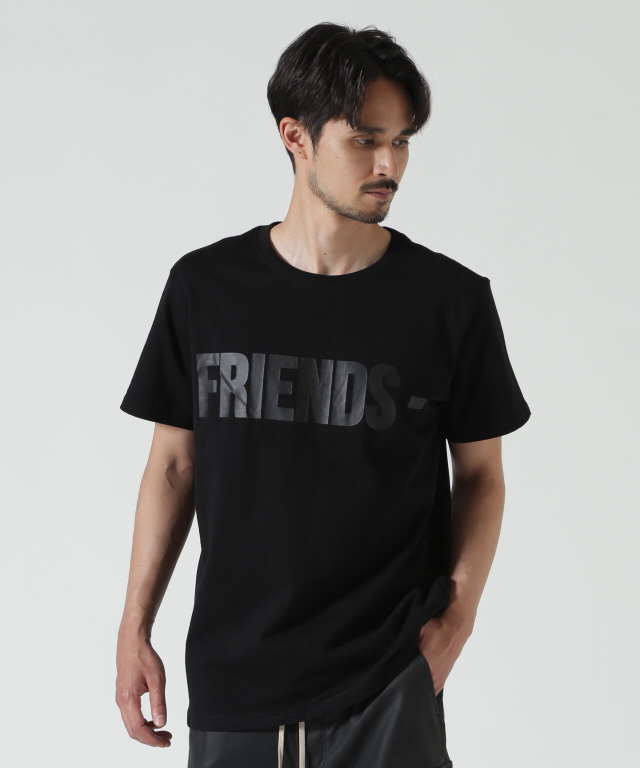 VLONE/ヴィーロン/CLASSIC LOGO-FRIENDS TEE | ROYAL FLASH（ロイヤル