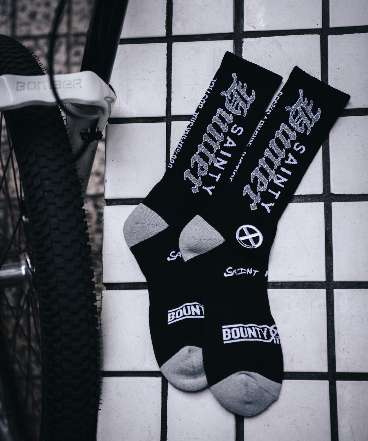 セントマイケル新作BOUNTY HUNTERコラボSAINTY HUNTER L SAINT MICHAEL/セントマイケル/BH_SOCKS/SAINTY HUNTER/BLACK | ROYAL