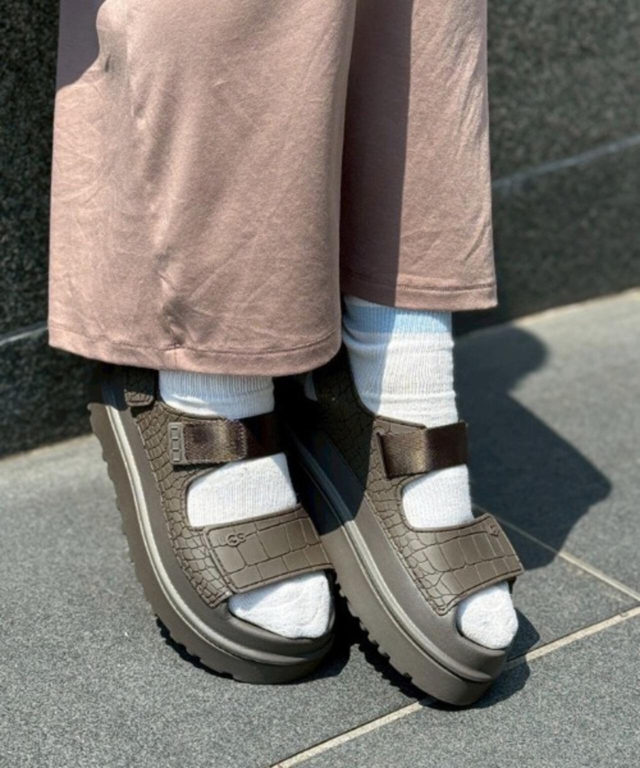 UGG/アグ/GoldenGlow Embossed/ゴールデングロウ エンボスト | ROYAL