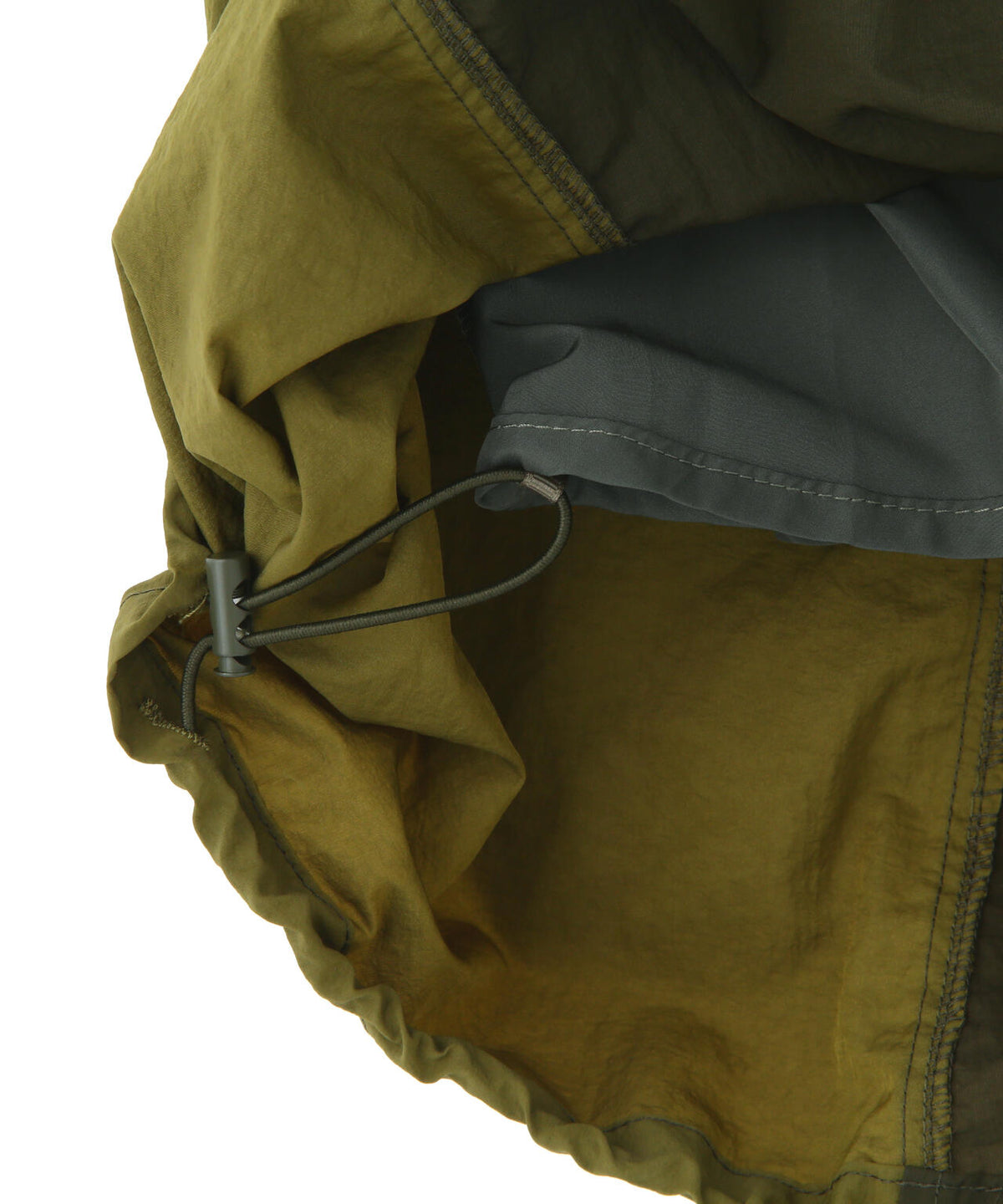 ＭＩＬＩＴＡＲＹ　ＪＵＭＰＥＲ　ＳＫＩＲＴ