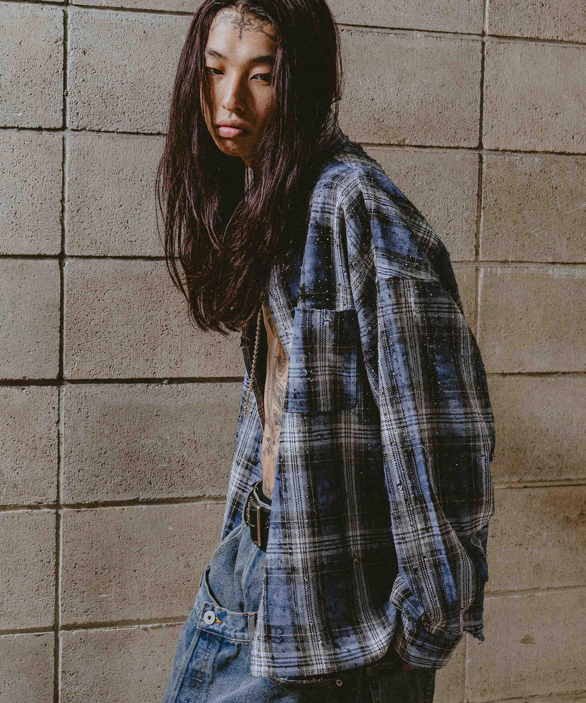 FR(13)NDS/フレンズ/RHINES STONE DAMEGE SHIRTS