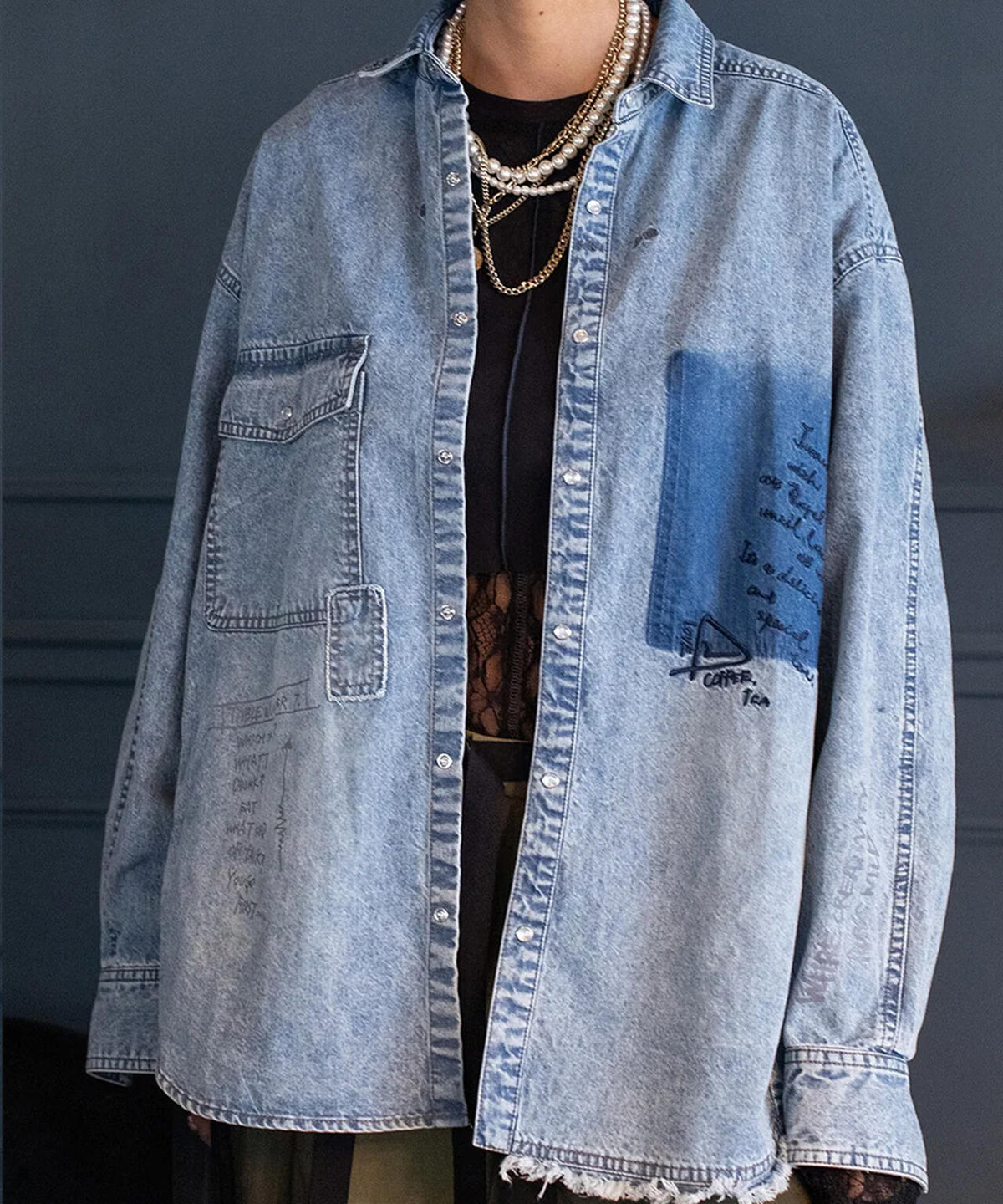 AULA AILA/アウラアイラ/GRAFFITI DENIM SHIRT