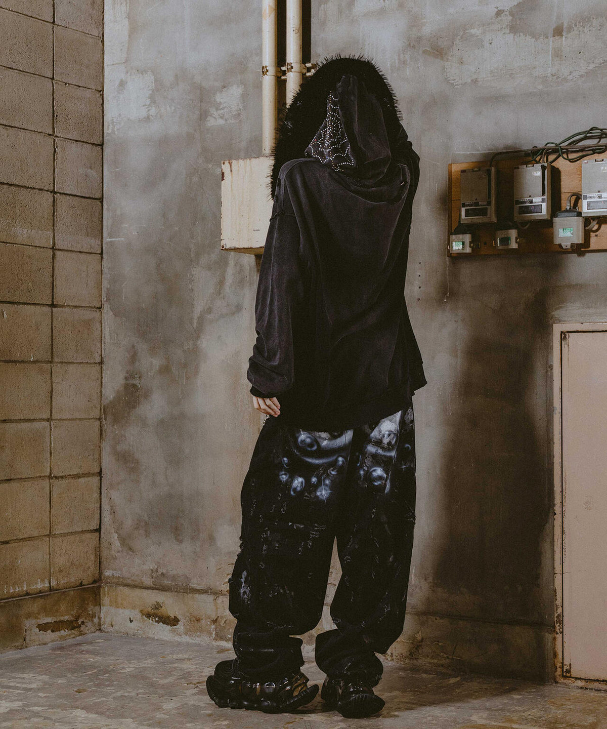 FR(13)NDS/フレンズ/FUR HOODIE