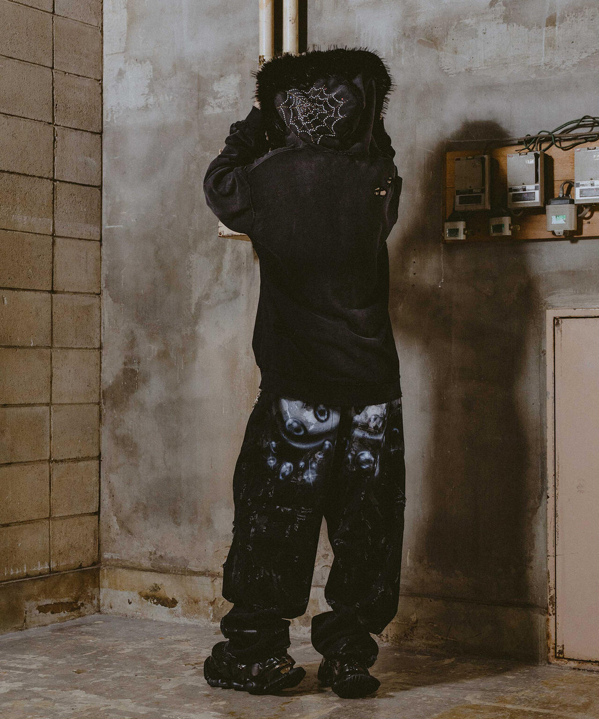FR(13)NDS/フレンズ/FUR HOODIE