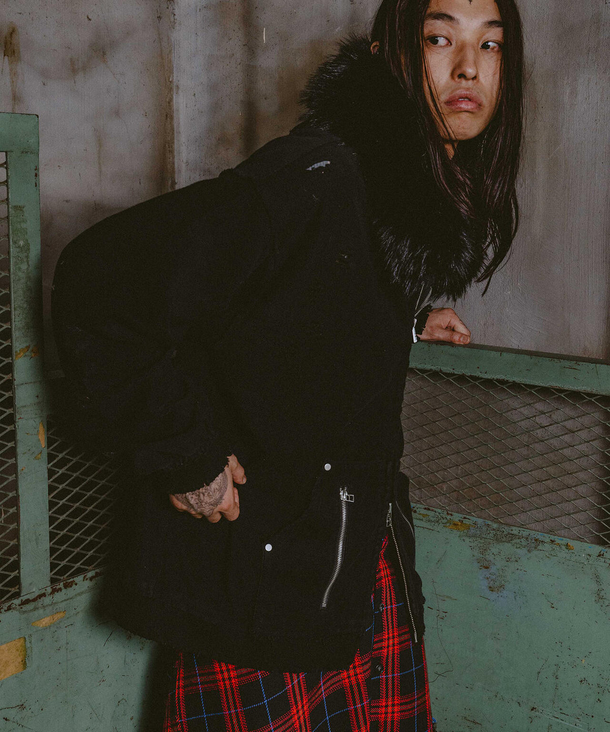 FR(13)NDS/フレンズ/FUR HOODIE