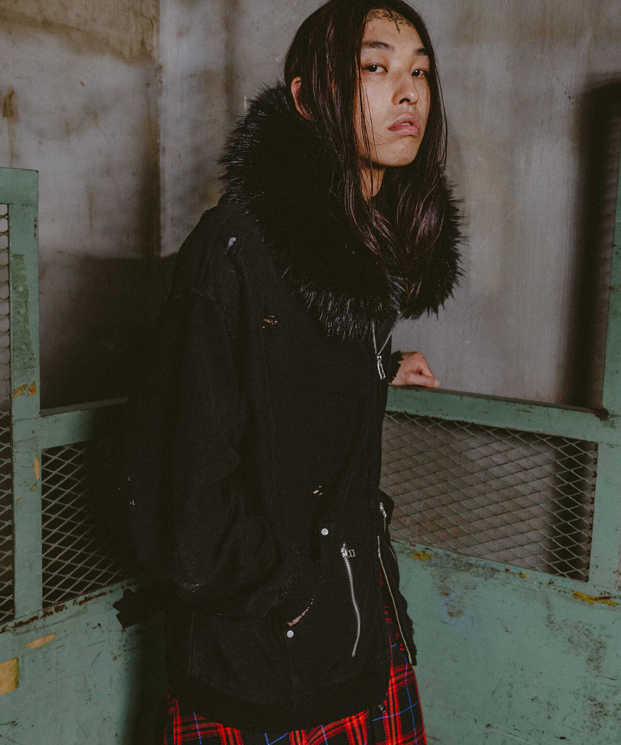 FR(13)NDS/フレンズ/FUR HOODIE | ROYAL FLASH（ロイヤルフラッシュ