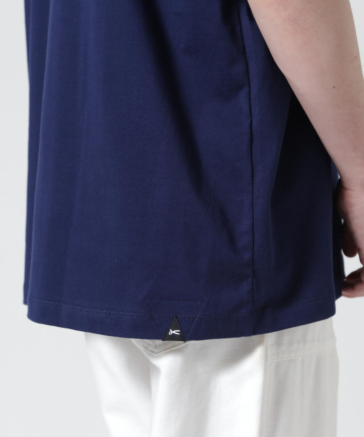 177cm B:81 W:72 H:88 着用サイズ：L