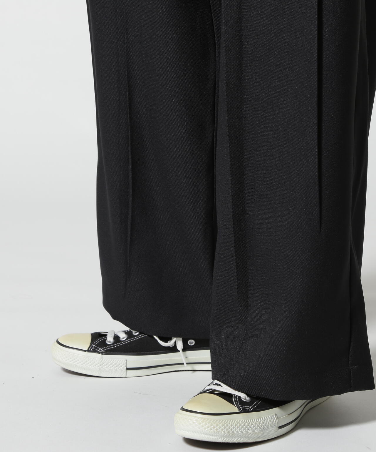 Toironier/トワロニエ/2Tuck Wide Pants | GARDEN（ガーデン